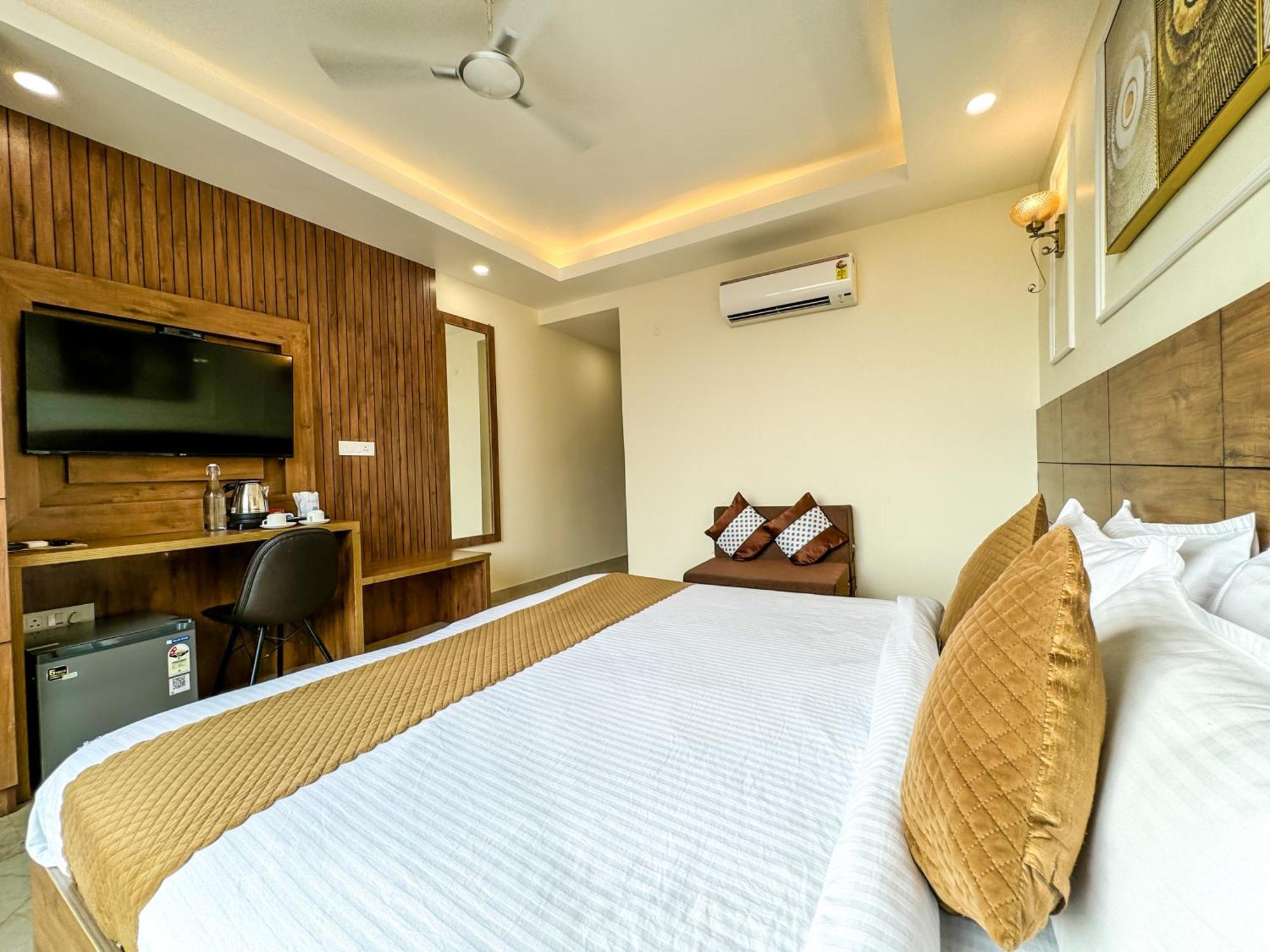 Hotel Nirvana Bliss, Behind Parmarth Niketan Rishikesh Exterior photo