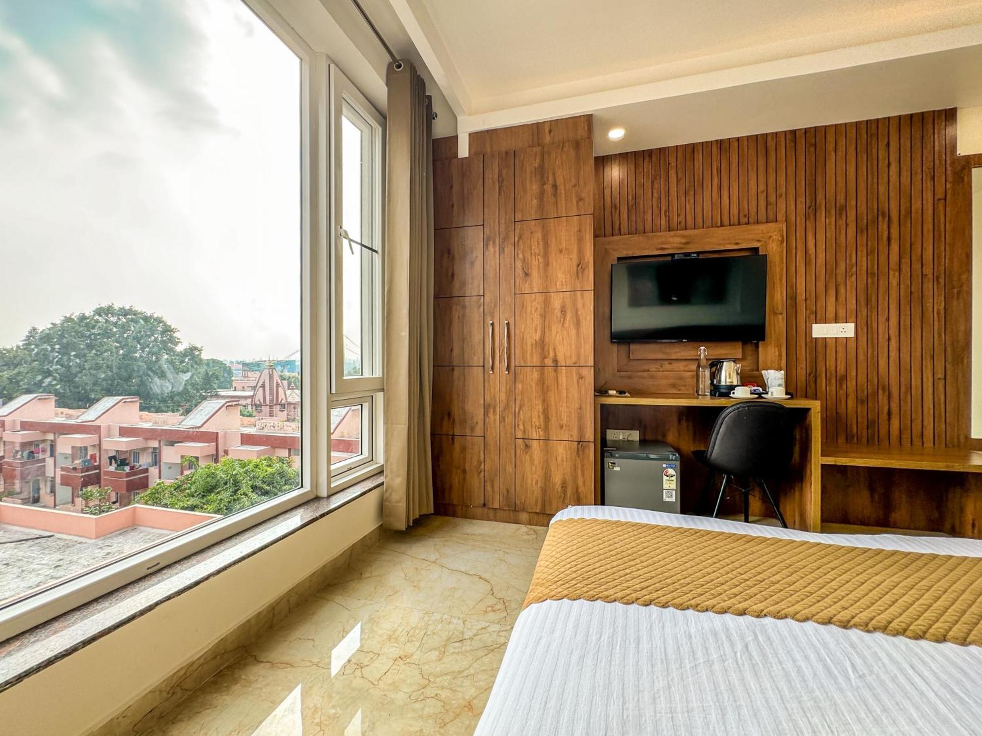 Hotel Nirvana Bliss, Behind Parmarth Niketan Rishikesh Exterior photo