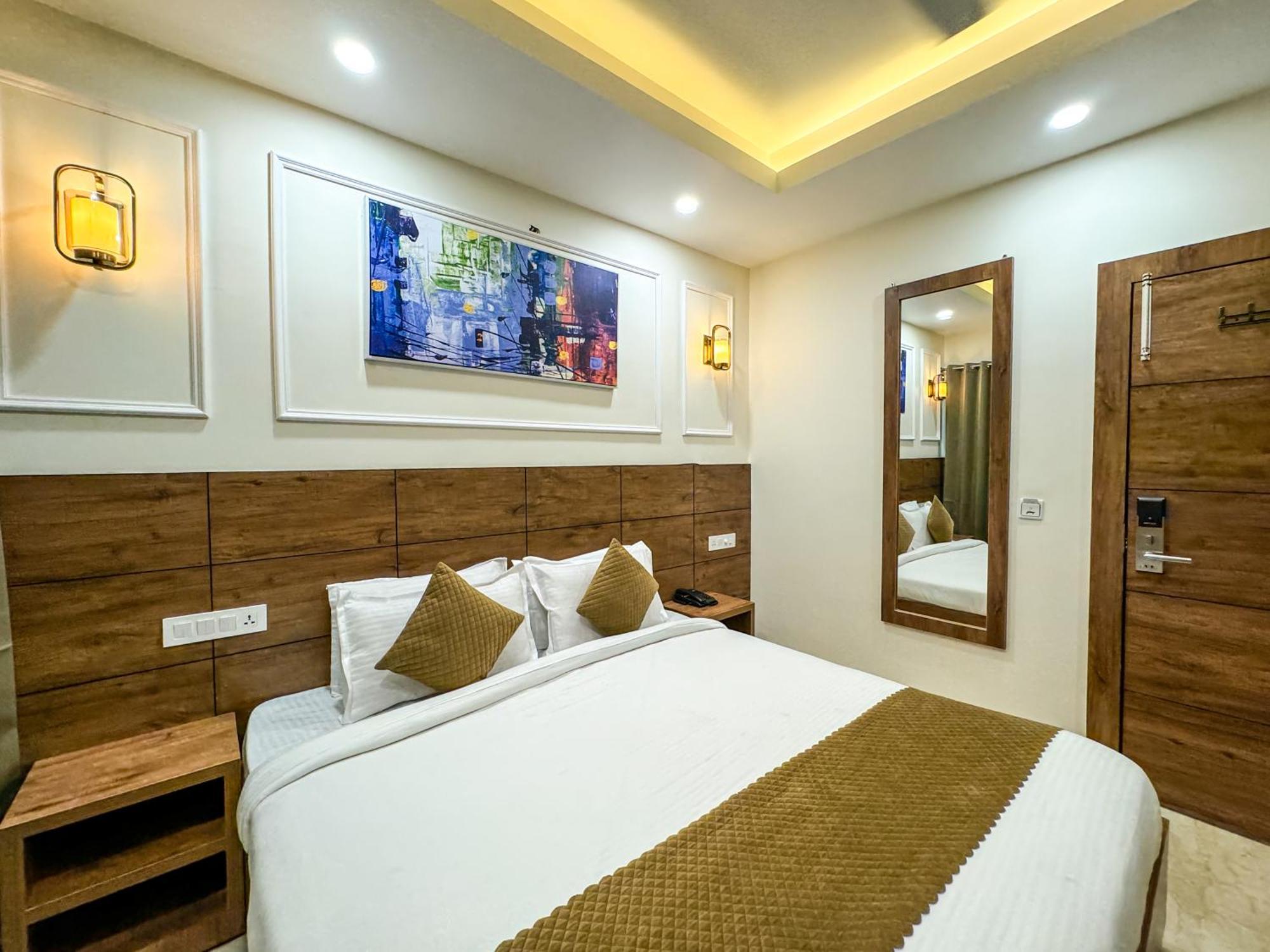 Hotel Nirvana Bliss, Behind Parmarth Niketan Rishikesh Exterior photo
